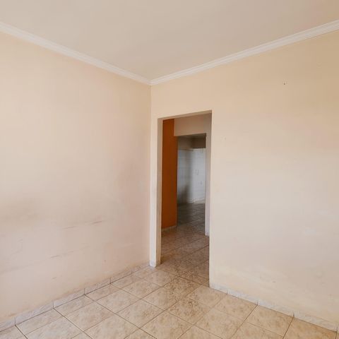 Casa à venda com 162m², 3 quartos e 3 vagas Casa à venda com 162m², 3 quartos e 3 vagasSala