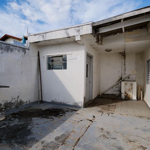 Casa à venda com 162m², 3 quartos e 3 vagas Casa à venda com 162m², 3 quartos e 3 vagasQuintal
