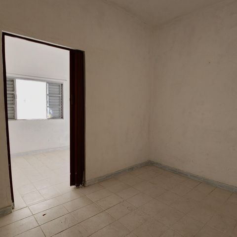 Casa à venda com 162m², 3 quartos e 3 vagas Casa à venda com 162m², 3 quartos e 3 vagasEdícula (Quarto)