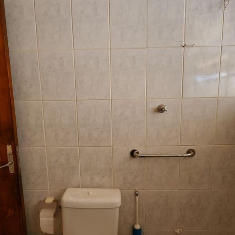 Casa à venda com 162m², 3 quartos e 3 vagas Casa à venda com 162m², 3 quartos e 3 vagasBanheiro