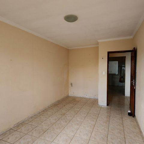 Casa à venda com 162m², 3 quartos e 3 vagas Casa à venda com 162m², 3 quartos e 3 vagasQuarto 2