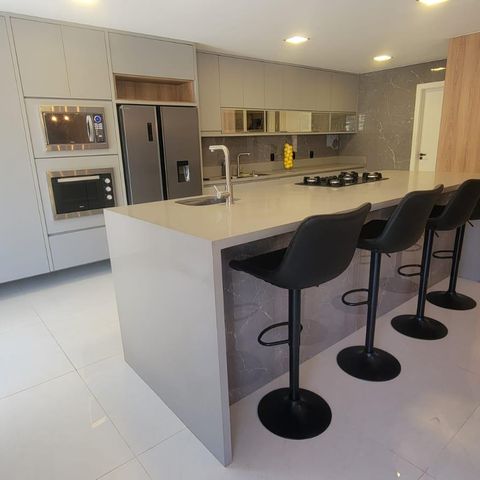 Casa à venda com 1072m², 6 quartos e 2 vagas Casa à venda com 1072m², 6 quartos e 2 vagasCozinha