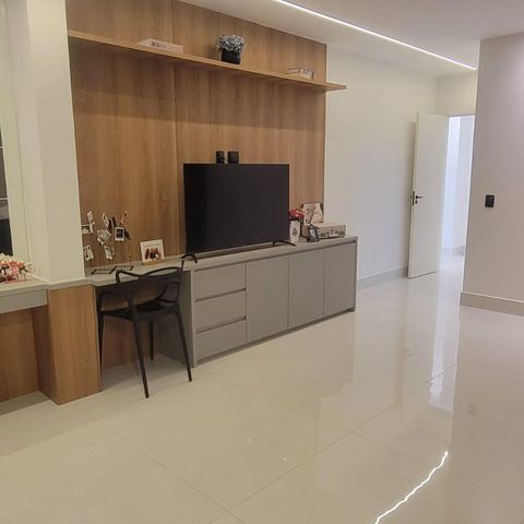 Casa à venda com 1072m², 6 quartos e 2 vagas Casa à venda com 1072m², 6 quartos e 2 vagasQuarto