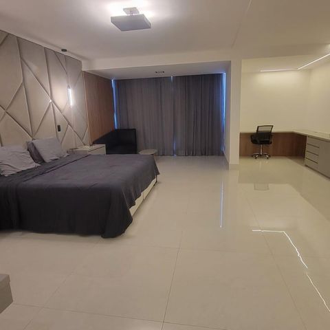 Casa à venda com 1072m², 6 quartos e 2 vagas Casa à venda com 1072m², 6 quartos e 2 vagasQuarto