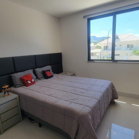 Casa à venda com 1072m², 6 quartos e 2 vagas Casa à venda com 1072m², 6 quartos e 2 vagasQuarto