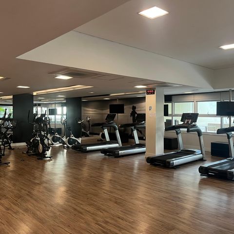 Apartamento à venda com 255m², 4 quartos e 4 vagas Apartamento à venda com 255m², 4 quartos e 4 vagasÁrea comum