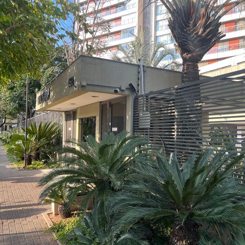 Apartamento à venda com 255m², 4 quartos e 4 vagas Apartamento à venda com 255m², 4 quartos e 4 vagasFachada
