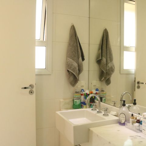 Apartamento à venda com 255m², 4 quartos e 4 vagasBanheiro da Suíte 1