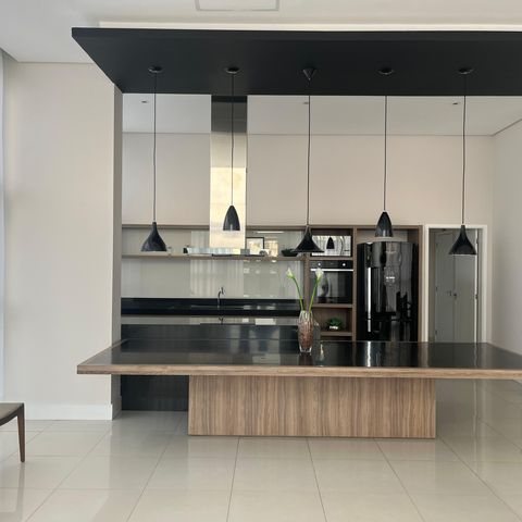 Apartamento à venda com 255m², 4 quartos e 4 vagas Apartamento à venda com 255m², 4 quartos e 4 vagasÁrea comum
