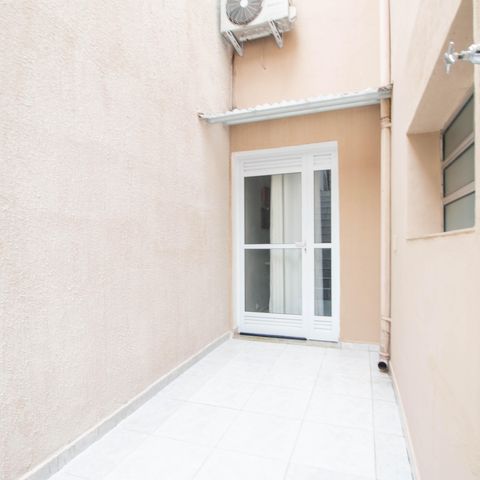 Casa à venda com 200m², 3 quartos e 2 vagas Casa à venda com 200m², 3 quartos e 2 vagasÁrea comum