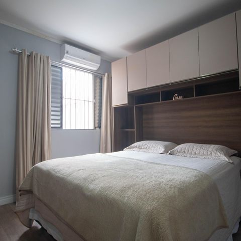 Casa à venda com 200m², 3 quartos e 2 vagas Casa à venda com 200m², 3 quartos e 2 vagasQuarto 2