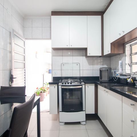 Casa à venda com 200m², 3 quartos e 2 vagas Casa à venda com 200m², 3 quartos e 2 vagasCozinha
