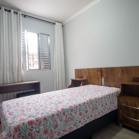 Casa à venda com 200m², 3 quartos e 2 vagas Casa à venda com 200m², 3 quartos e 2 vagasQuarto 3