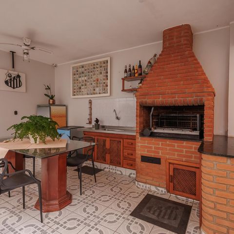 Casa para alugar com 256m², 4 quartos e 3 vagasÁrea gourmet