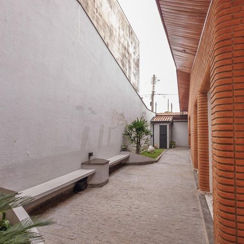 Casa para alugar com 256m², 4 quartos e 3 vagasQuintal