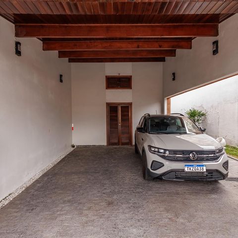 Casa para alugar com 256m², 4 quartos e 3 vagasGaragem