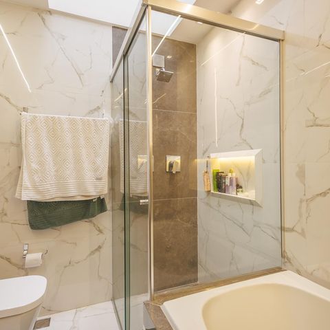 Casa para alugar com 256m², 4 quartos e 3 vagasBanheiro da Suíte
