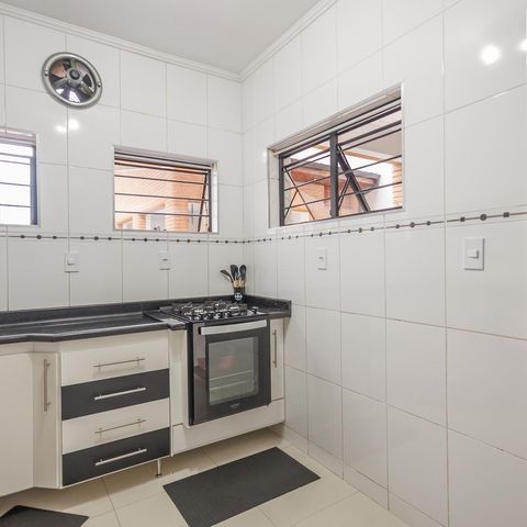 Casa para alugar com 256m², 4 quartos e 3 vagasCozinha