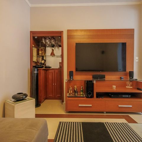 Casa para alugar com 256m², 4 quartos e 3 vagasSala de TV