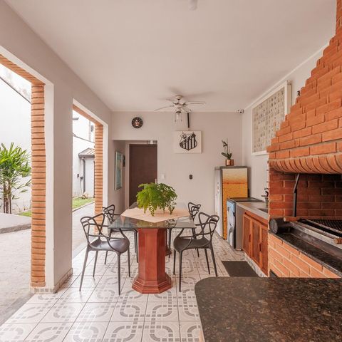 Casa para alugar com 256m², 4 quartos e 3 vagasÁrea gourmet