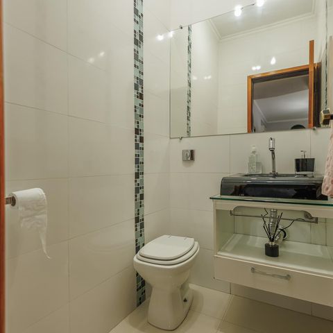 Casa para alugar com 256m², 4 quartos e 3 vagasLavabo Sala