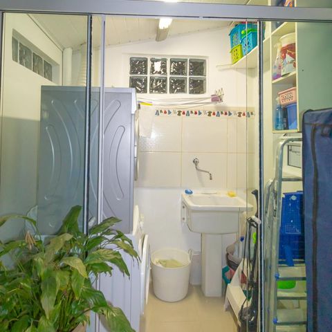 Casa de condomínio à venda com 88m², 3 quartos e 2 vagas Casa de condomínio à venda com 88m², 3 quartos e 2 vagasÁrea de Serviço