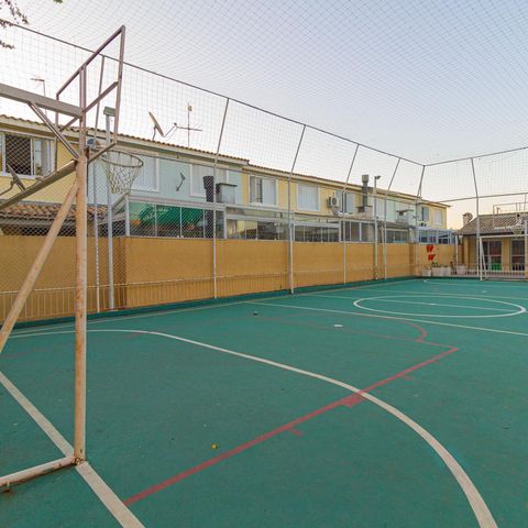 Casa de condomínio à venda com 88m², 3 quartos e 2 vagas Casa de condomínio à venda com 88m², 3 quartos e 2 vagasÁrea comum