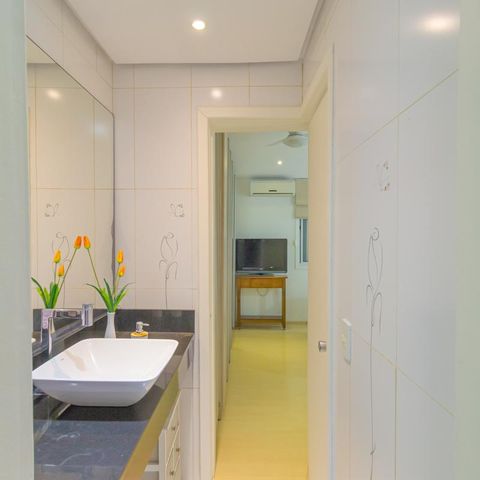 Casa de condomínio à venda com 88m², 3 quartos e 2 vagas Casa de condomínio à venda com 88m², 3 quartos e 2 vagasBanheiro