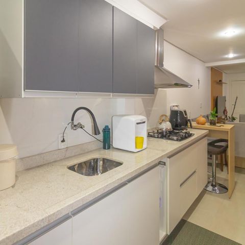 Casa de condomínio à venda com 88m², 3 quartos e 2 vagas Casa de condomínio à venda com 88m², 3 quartos e 2 vagasCozinha