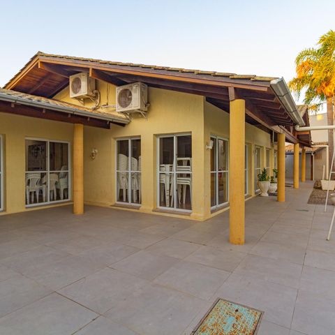 Casa de condomínio à venda com 88m², 3 quartos e 2 vagas Casa de condomínio à venda com 88m², 3 quartos e 2 vagasÁrea comum