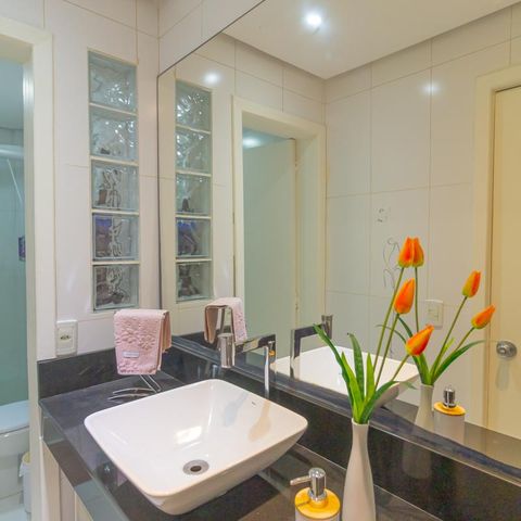 Casa de condomínio à venda com 88m², 3 quartos e 2 vagas Casa de condomínio à venda com 88m², 3 quartos e 2 vagasBanheiro