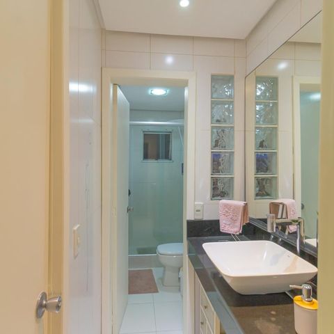 Casa de condomínio à venda com 88m², 3 quartos e 2 vagas Casa de condomínio à venda com 88m², 3 quartos e 2 vagasBanheiro