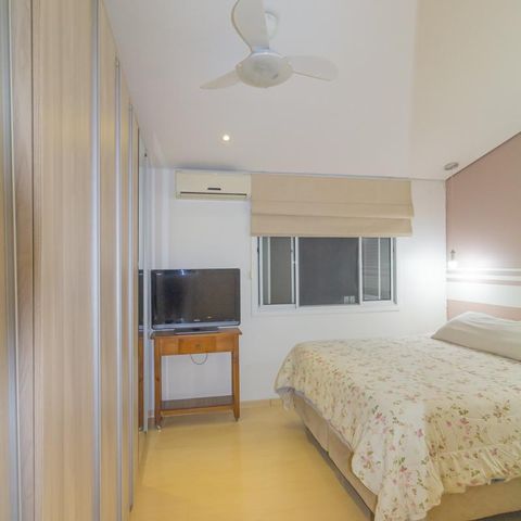 Casa de condomínio à venda com 88m², 3 quartos e 2 vagas Casa de condomínio à venda com 88m², 3 quartos e 2 vagasQuarto 1