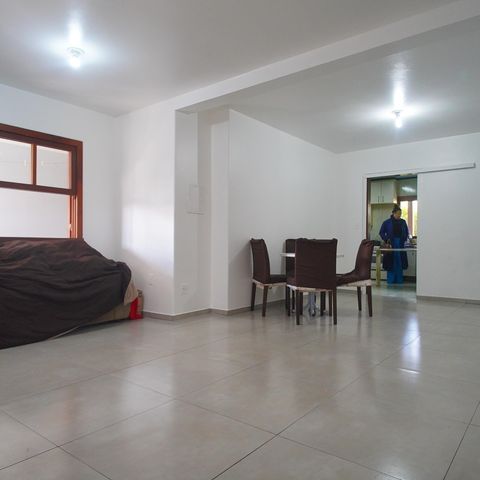 Casa à venda com 226m², 3 quartos e 3 vagasSala