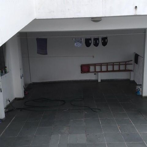 Casa à venda com 121m², 4 quartos e 4 vagas