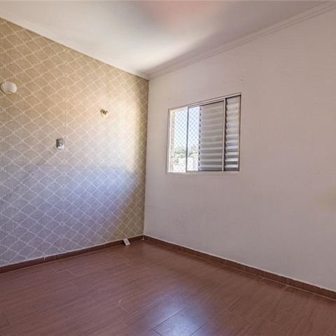 Casa à venda com 90m², 2 quartos e 1 vaga