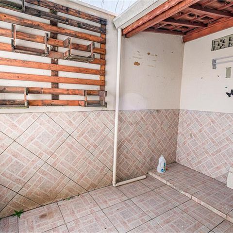 Casa à venda com 90m², 2 quartos e 1 vaga