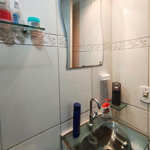 Apartamento à venda com 58m², 2 quartos e sem vaga Apartamento à venda com 58m², 2 quartos e sem vagaBanheiro Social