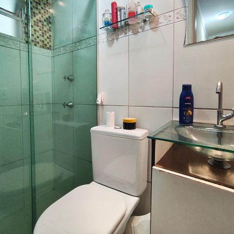 Apartamento à venda com 58m², 2 quartos e sem vaga Apartamento à venda com 58m², 2 quartos e sem vagaBanheiro Social