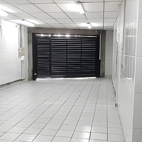 Casa à venda com 250m², 4 quartos e 6 vagas