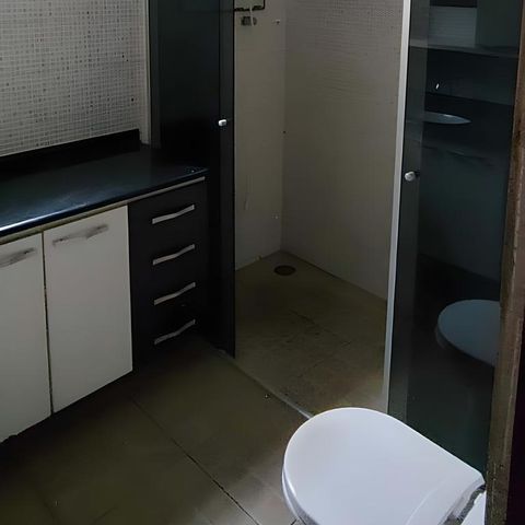 Casa à venda com 250m², 4 quartos e 6 vagas