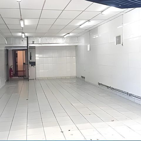 Casa à venda com 250m², 4 quartos e 6 vagas