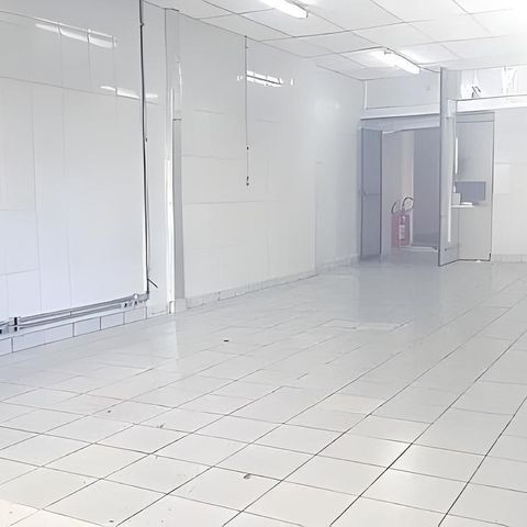 Casa à venda com 250m², 4 quartos e 6 vagas