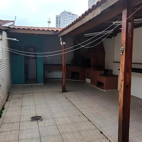 Casa à venda com 250m², 4 quartos e 6 vagas