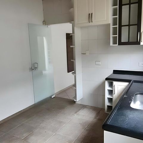 Casa à venda com 250m², 4 quartos e 6 vagas