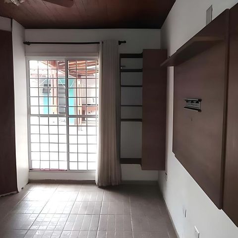 Casa à venda com 250m², 4 quartos e 6 vagas