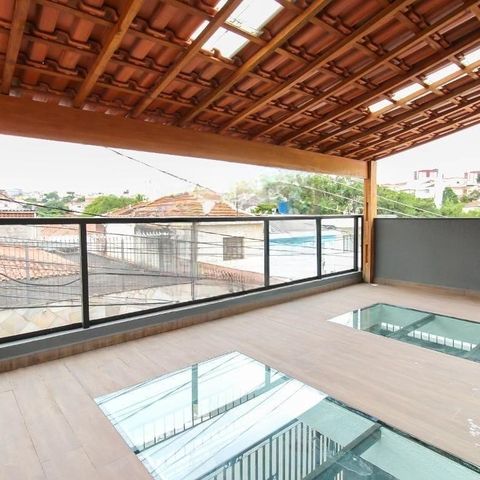 Casa à venda com 135m², 4 quartos e 1 vaga