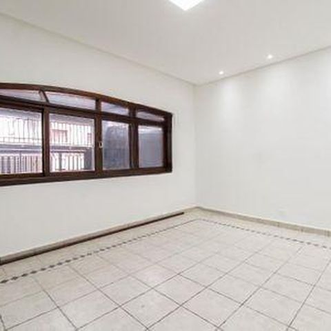 Casa à venda com 135m², 4 quartos e 1 vaga
