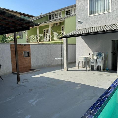 Casa de condomínio à venda com 300m², 4 quartos e 4 vagas