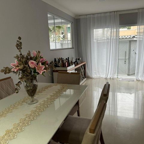 Casa de condomínio à venda com 300m², 4 quartos e 4 vagas